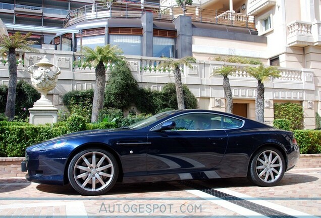 Aston Martin DB9