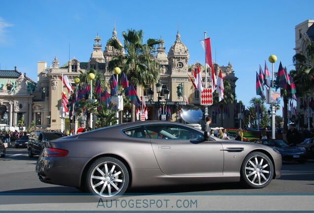 Aston Martin DB9