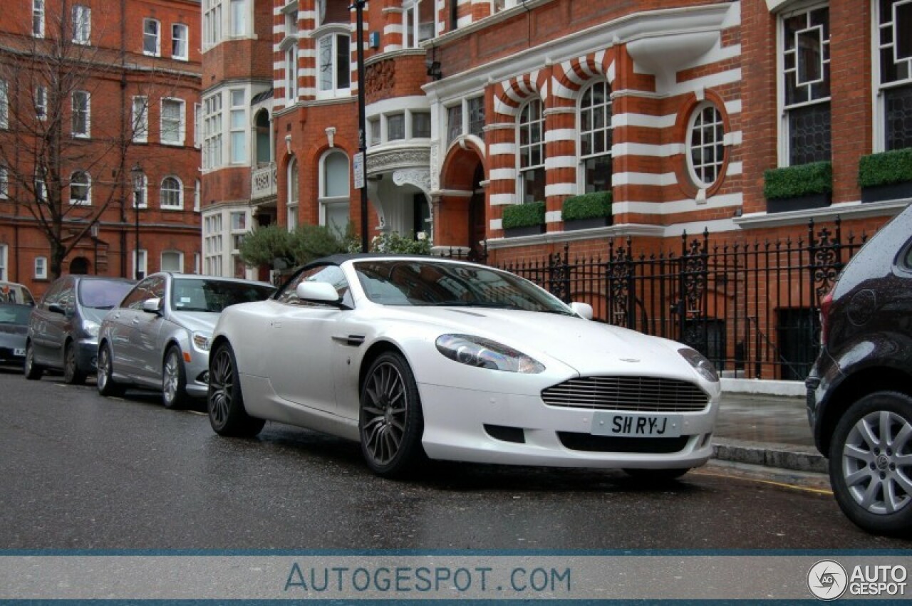 Aston Martin DB9 Volante