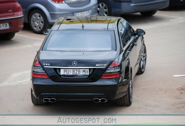 Mercedes-Benz S 65 AMG V221