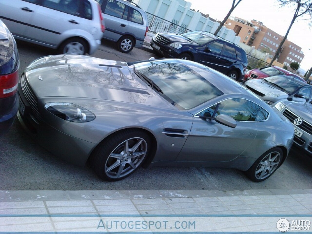 Aston Martin V8 Vantage