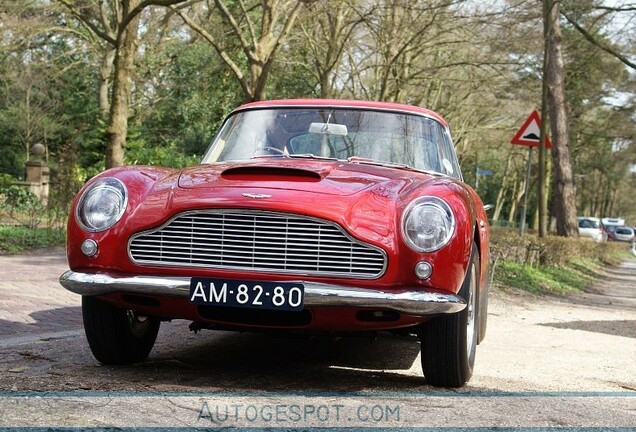 Aston Martin DB4 Vantage