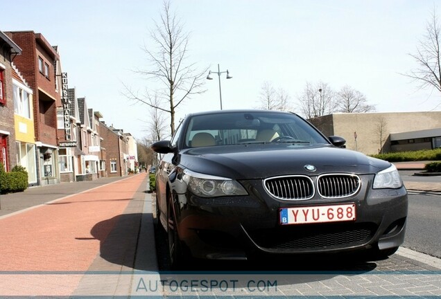 BMW M5 E60 2005