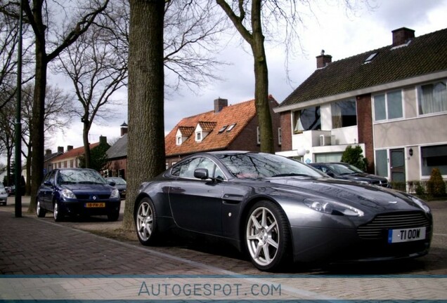 Aston Martin V8 Vantage