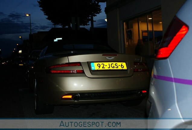 Aston Martin DB9 Volante