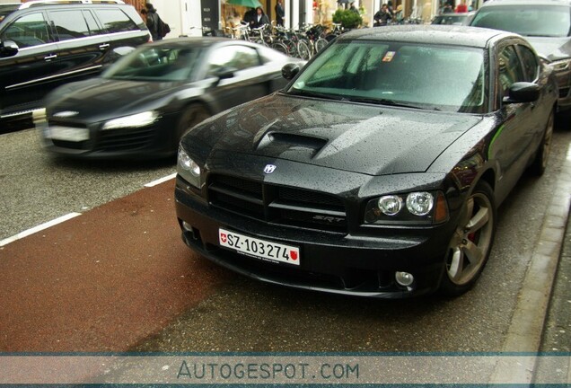 Dodge Charger SRT-8