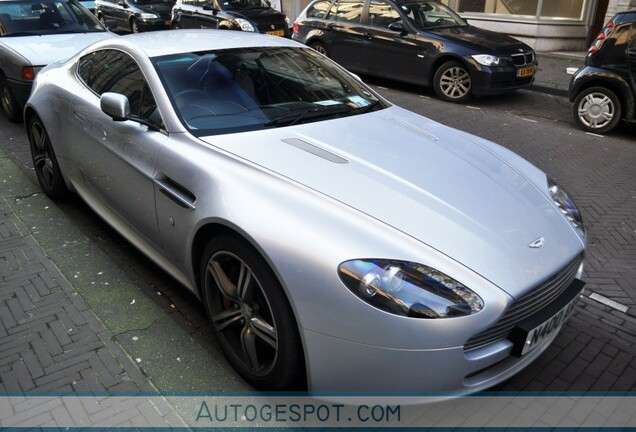 Aston Martin V8 Vantage N400