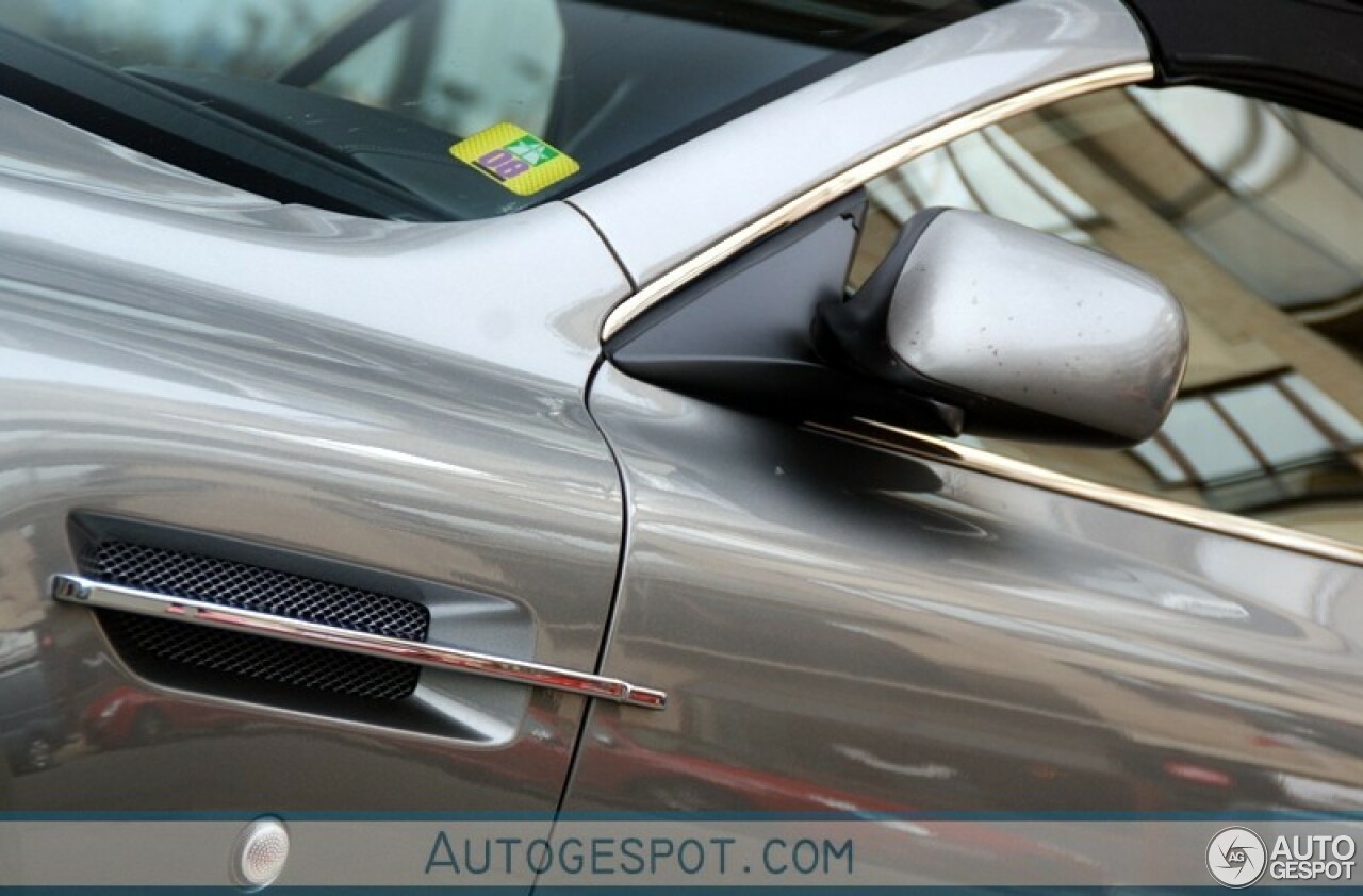 Aston Martin DB9 Volante