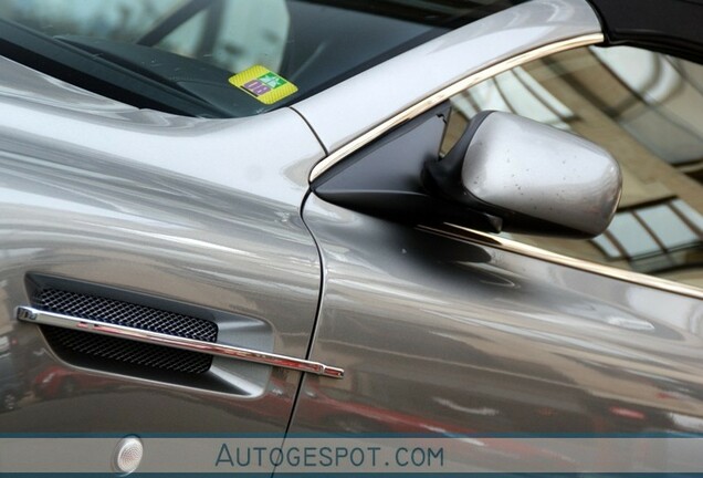 Aston Martin DB9 Volante