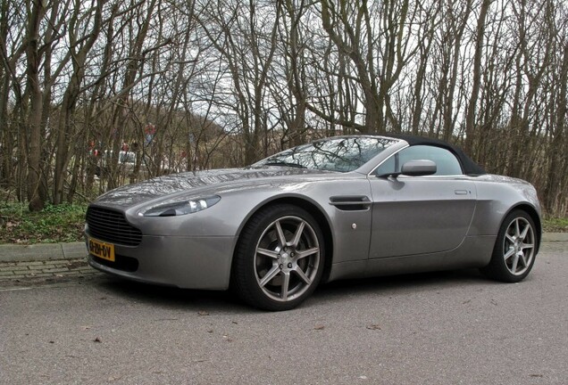 Aston Martin V8 Vantage Roadster