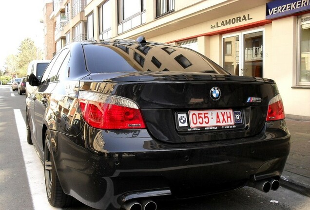 BMW M5 E60 2005