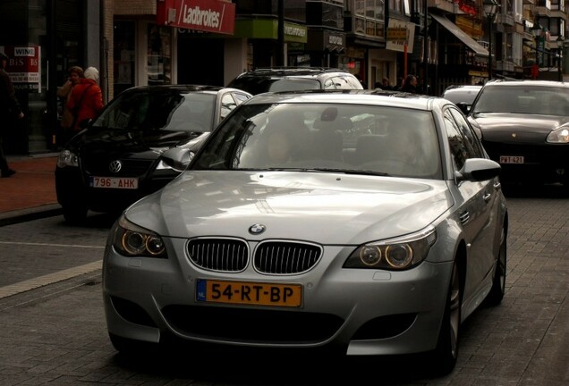 BMW M5 E60 2005