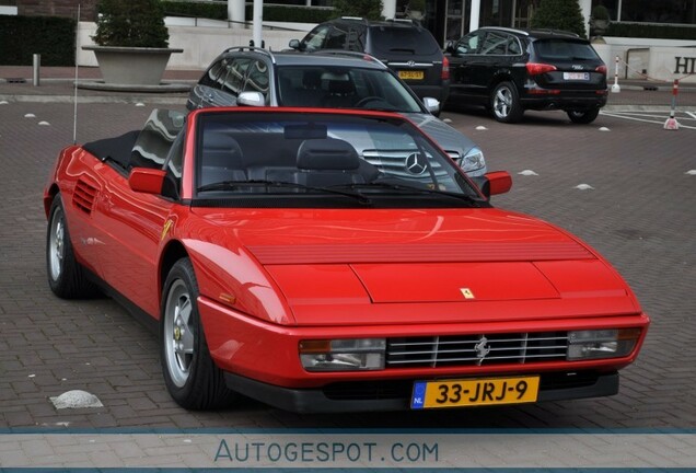 Ferrari Mondial T Cabriolet