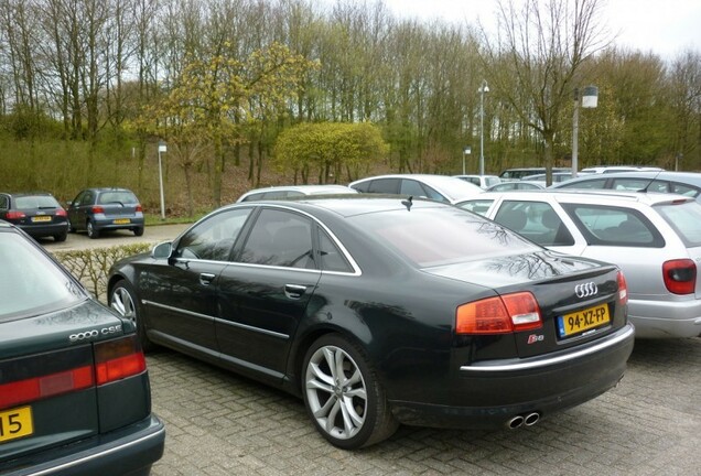 Audi S8 D3