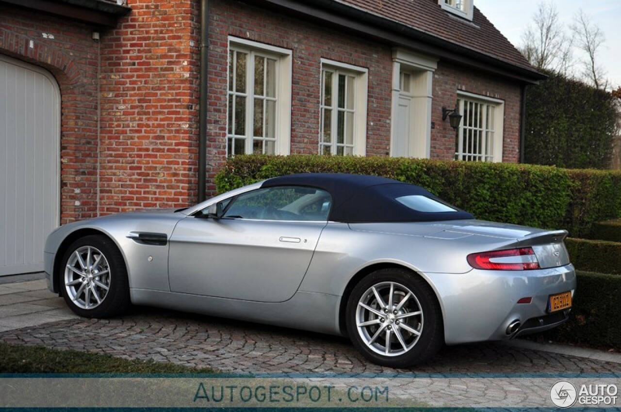 Aston Martin V8 Vantage Roadster