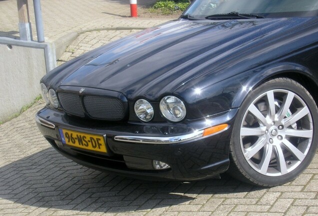 Jaguar XJR