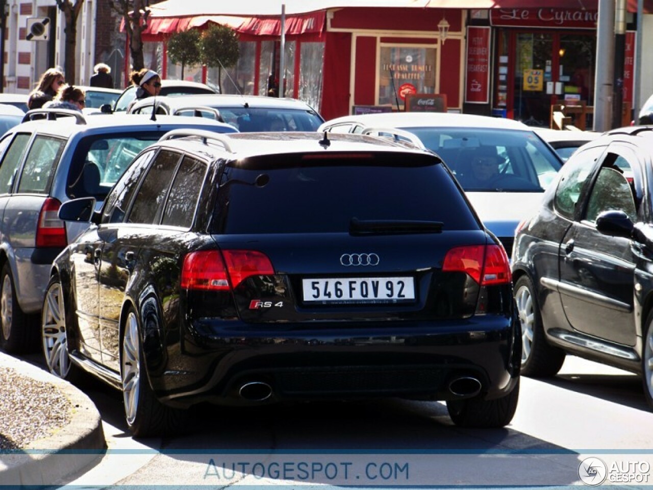 Audi RS4 Avant B7