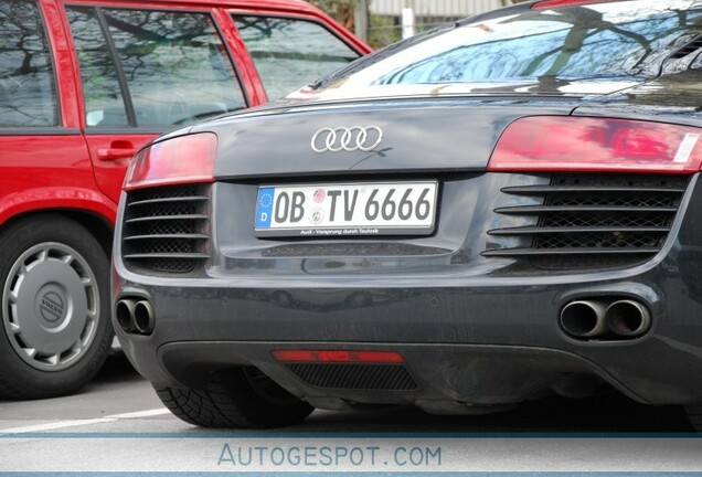 Audi R8