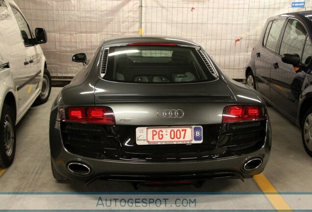 Audi R8 V10