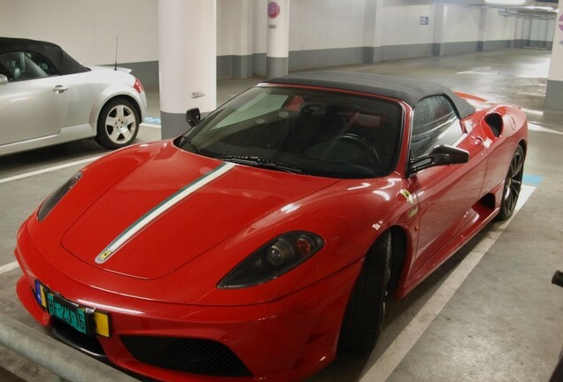 Ferrari Scuderia Spider 16M