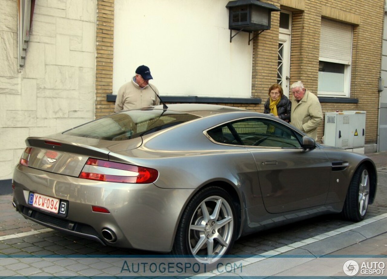 Aston Martin V8 Vantage