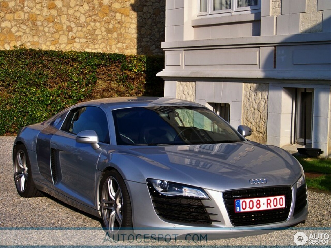 Audi R8