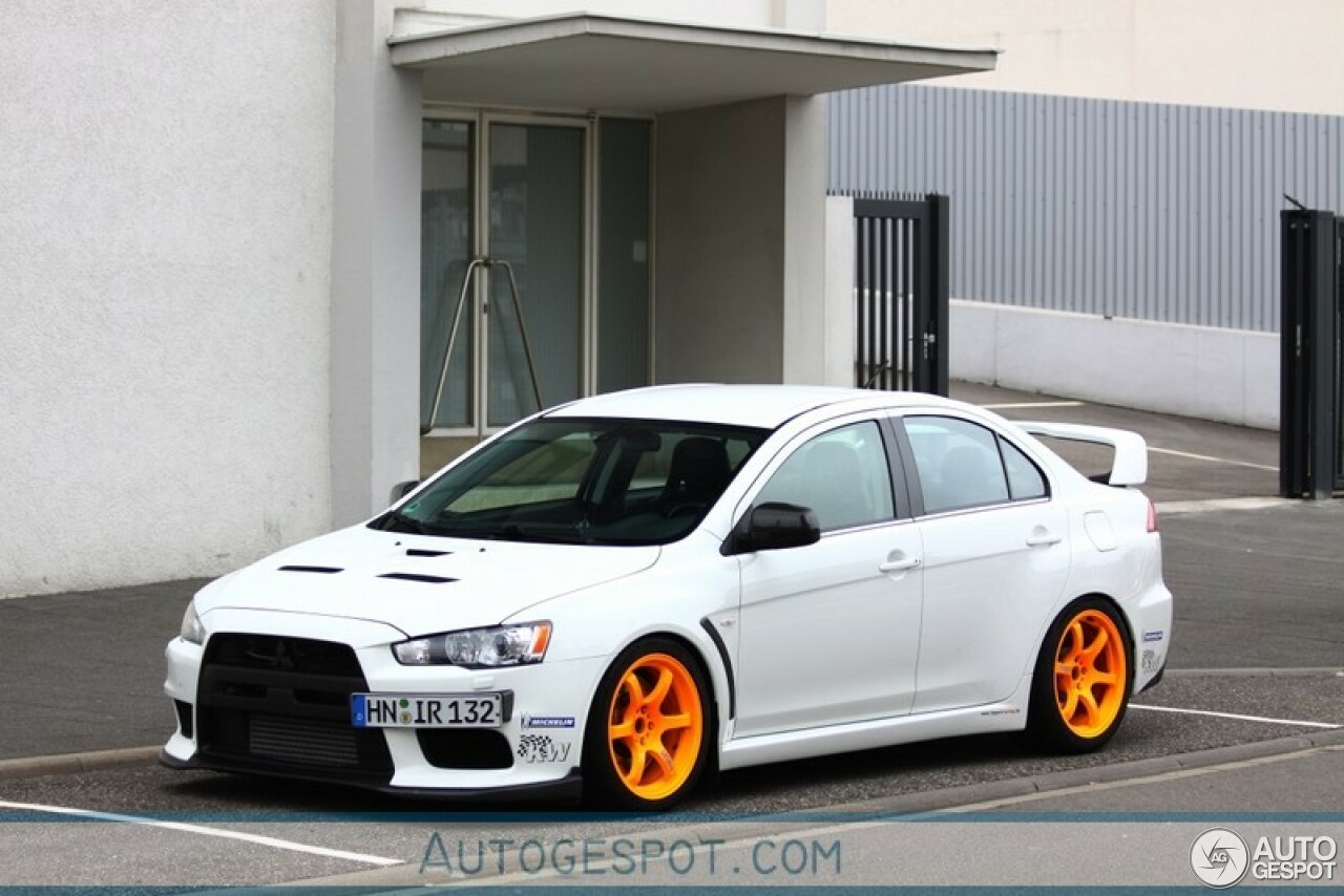 Mitsubishi Lancer Evolution X