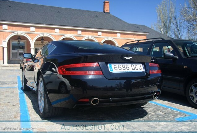 Aston Martin DB9