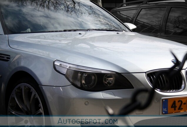 BMW M5 E60 2005