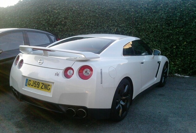 Nissan GT-R