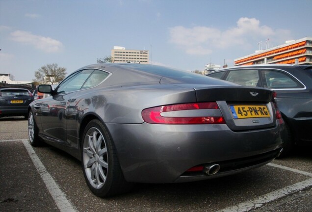 Aston Martin DB9