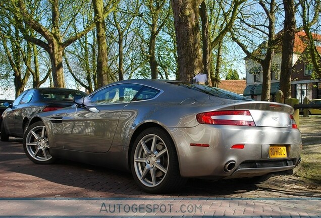 Aston Martin V8 Vantage