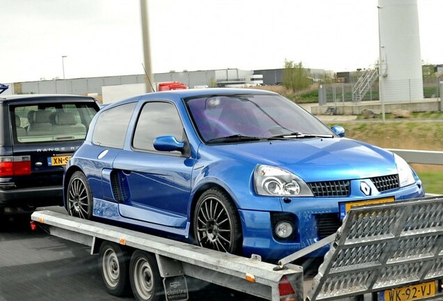 Renault Clio V6 Phase II