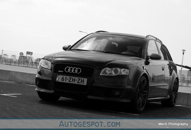 Audi RS4 Avant B7