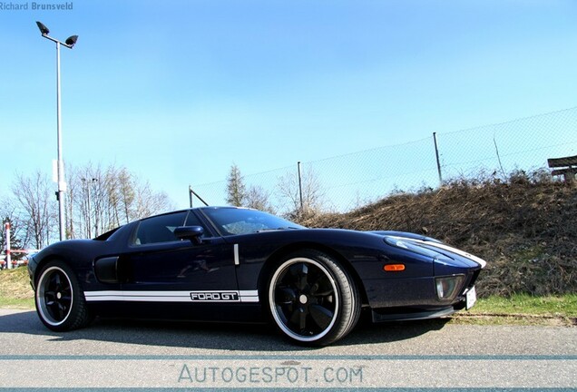 Ford GT