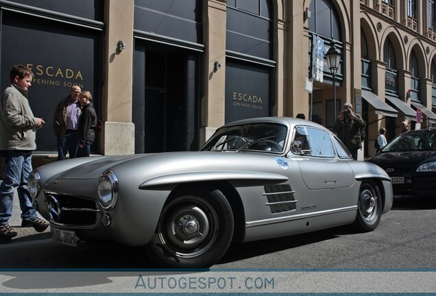 Mercedes-Benz 300SL Gullwing