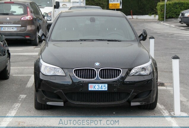 BMW M5 E60 2005