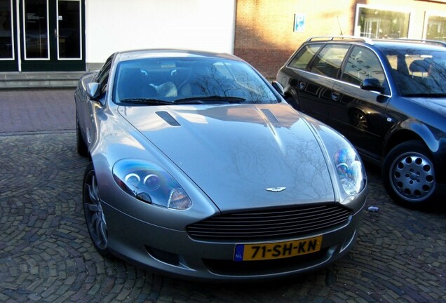 Aston Martin DB9