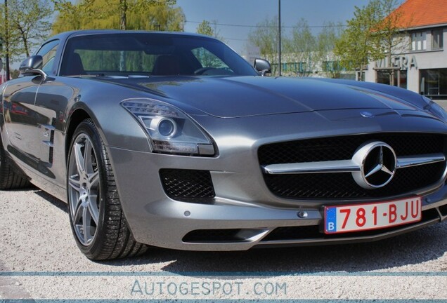 Mercedes-Benz SLS AMG