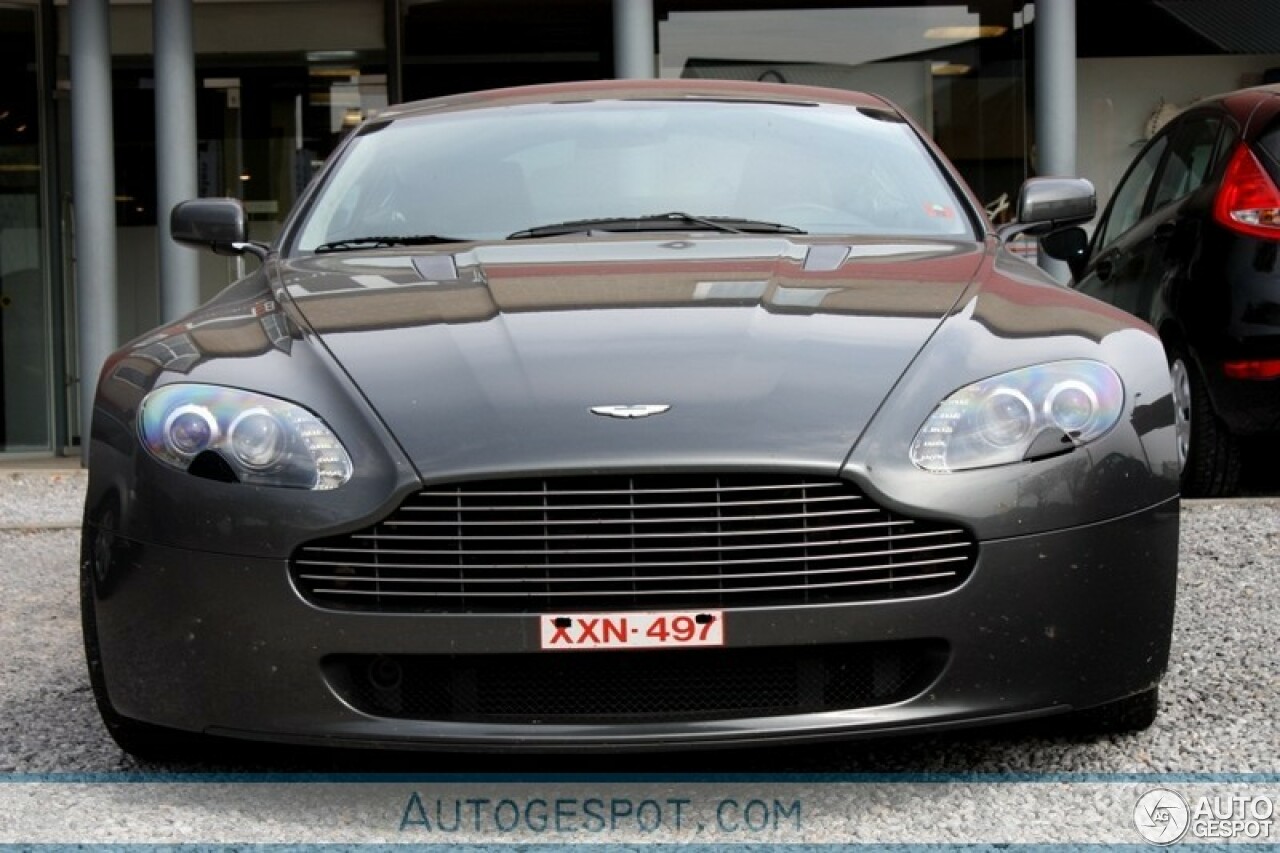 Aston Martin V8 Vantage