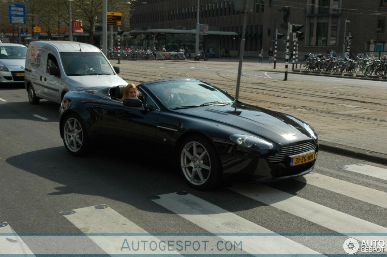 Aston Martin V8 Vantage Roadster