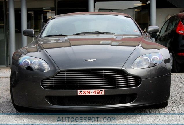 Aston Martin V8 Vantage