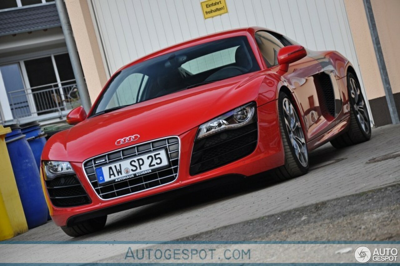 Audi R8 V10