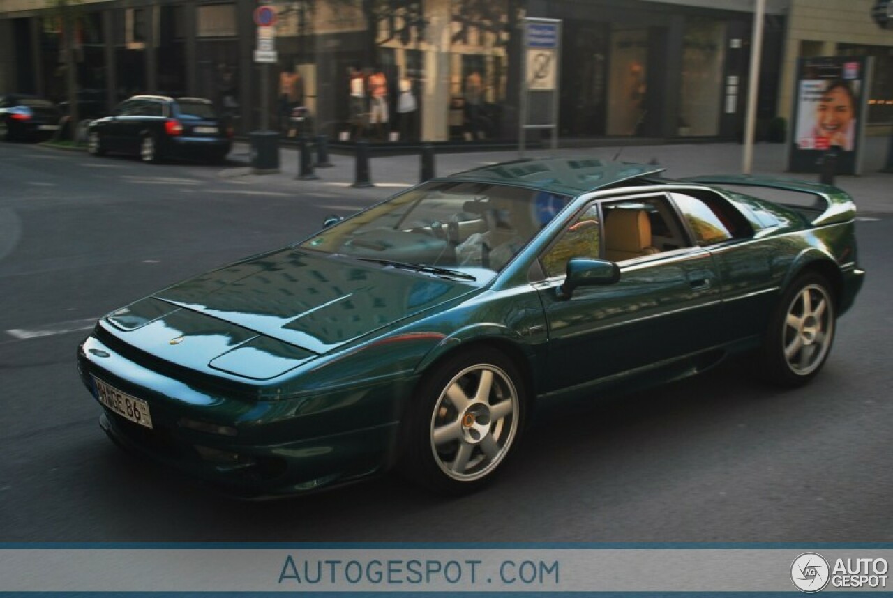 Lotus Esprit V8