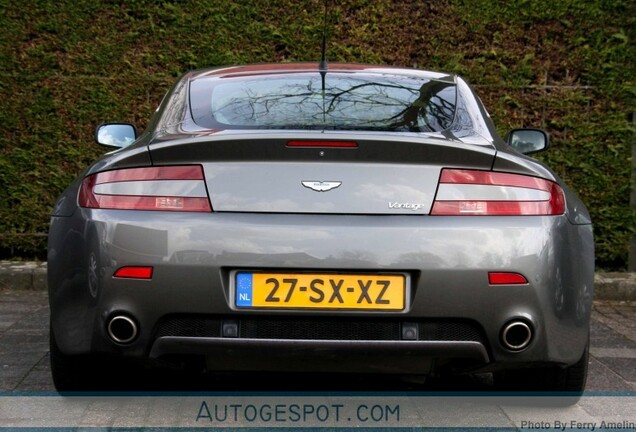 Aston Martin V8 Vantage