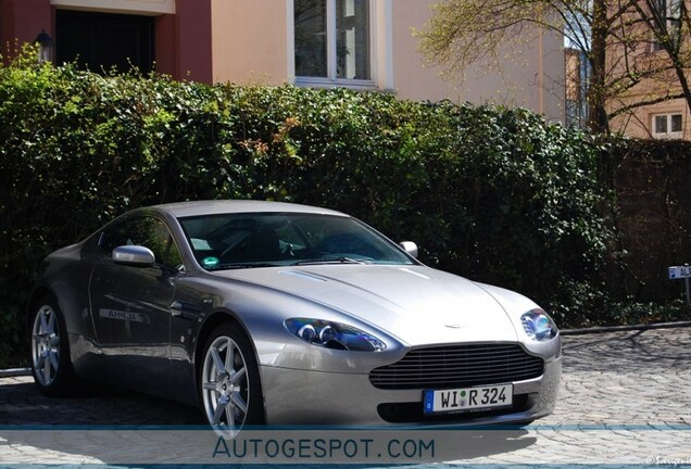 Aston Martin V8 Vantage