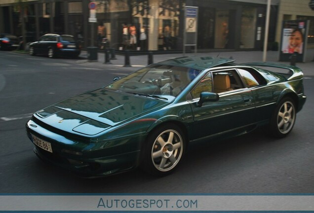 Lotus Esprit V8