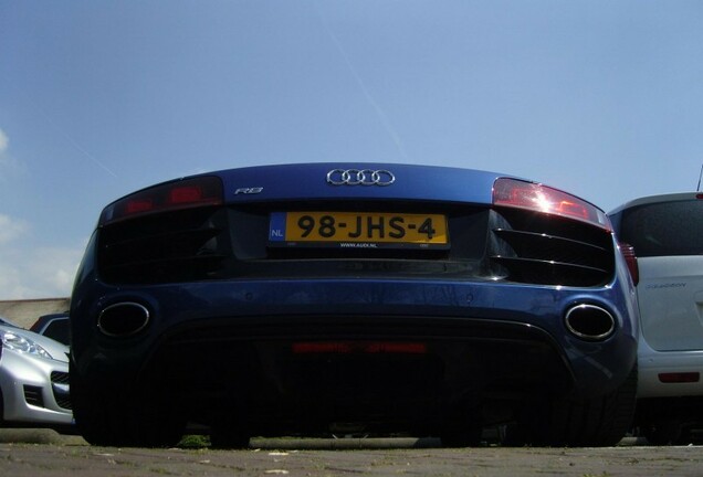 Audi R8 V10