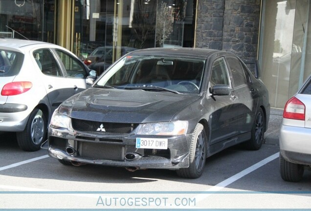 Mitsubishi Lancer Evolution IX FQ