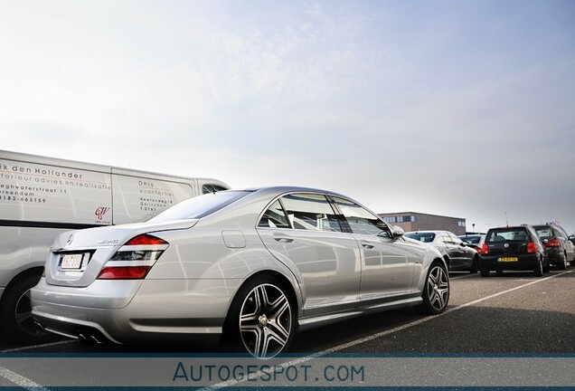 Mercedes-Benz S 63 AMG W221